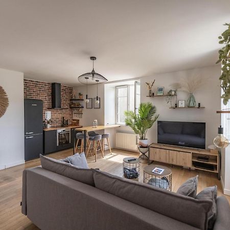 Appartement T2 - Vue Imprenable Sur La Cathedrale カンペール エクステリア 写真
