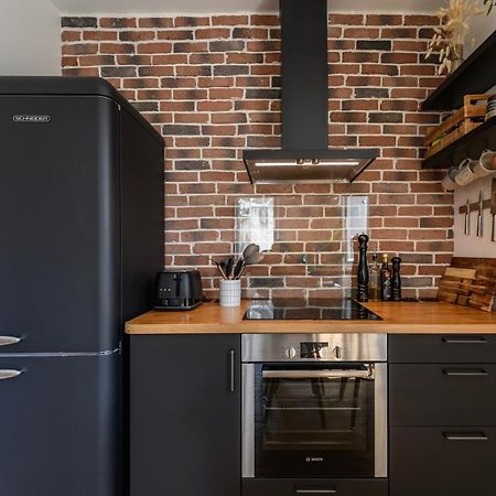 Appartement T2 - Vue Imprenable Sur La Cathedrale カンペール エクステリア 写真