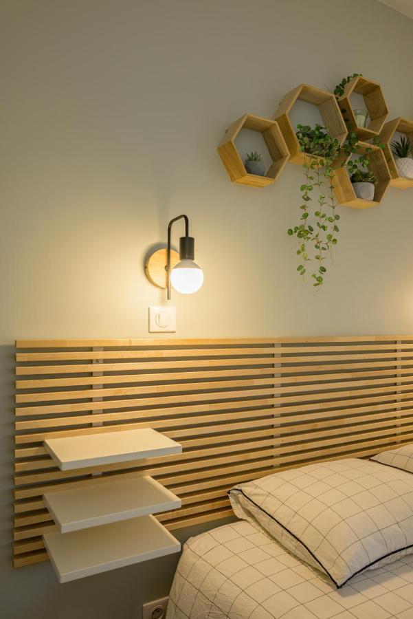 Appartement T2 - Vue Imprenable Sur La Cathedrale カンペール エクステリア 写真
