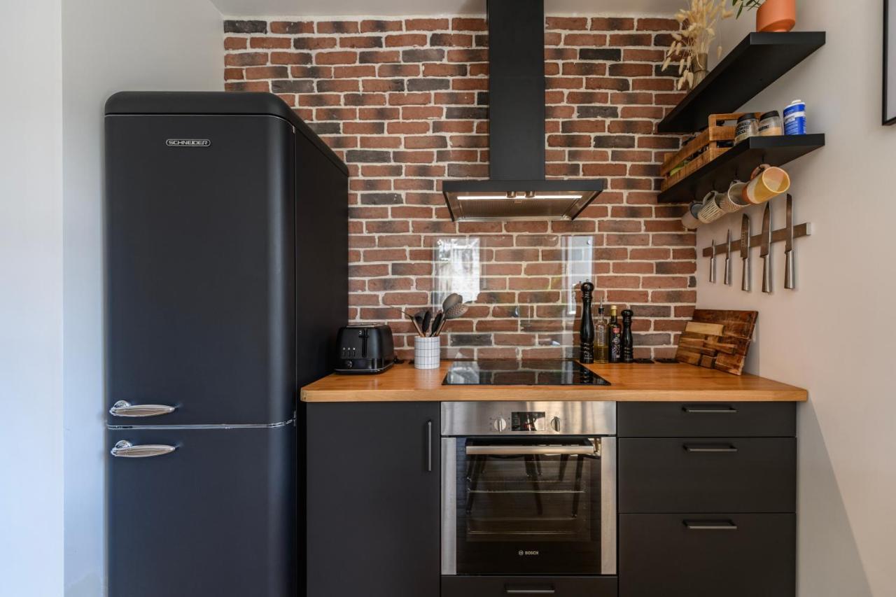 Appartement T2 - Vue Imprenable Sur La Cathedrale カンペール エクステリア 写真
