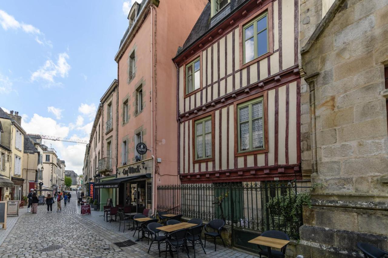 Appartement T2 - Vue Imprenable Sur La Cathedrale カンペール エクステリア 写真